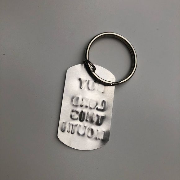 Wild Arrow Lord This Mouth Tin Keychain - Picture 3 of 3